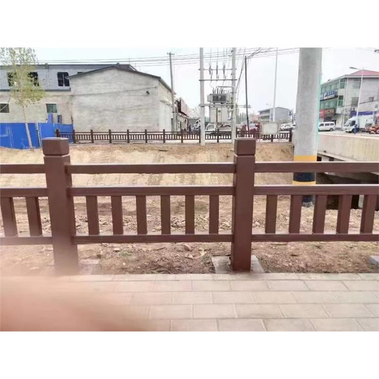 南宁水泥仿木3-8护栏