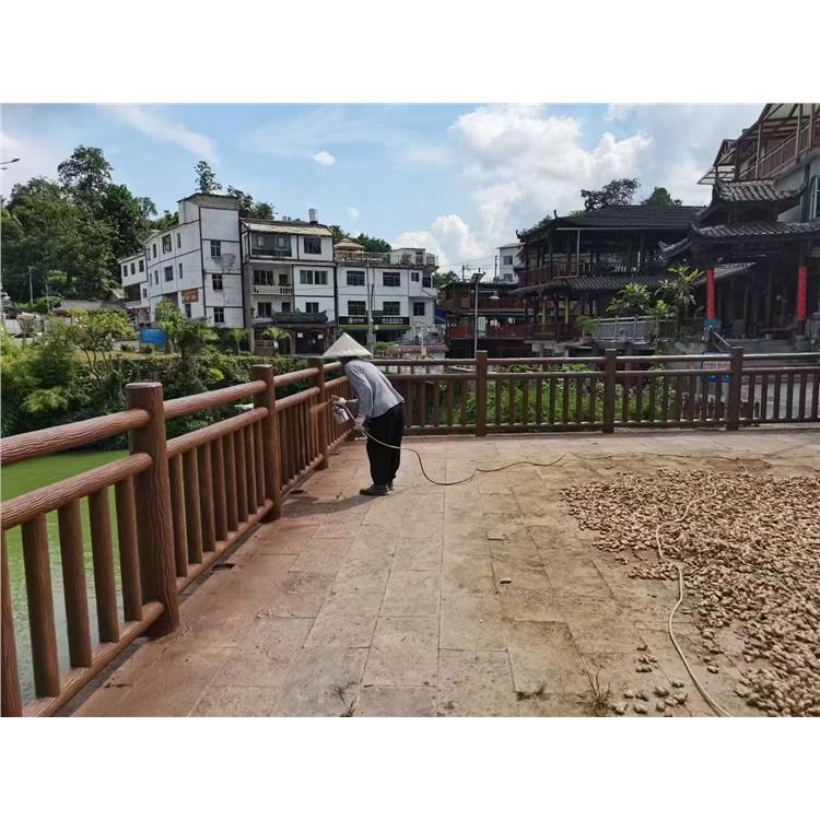 长沙仿树皮生态护栏