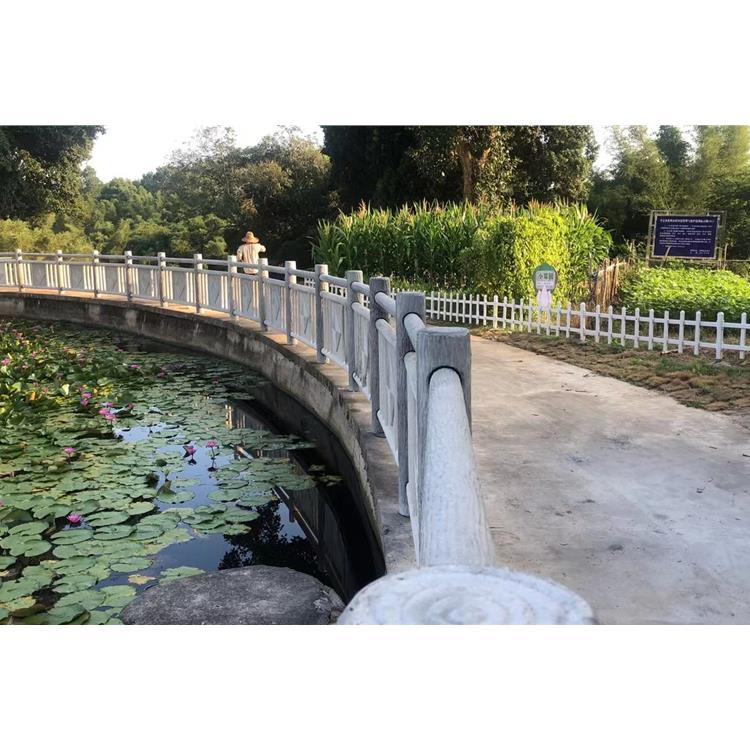 拉萨仿树皮栏杆