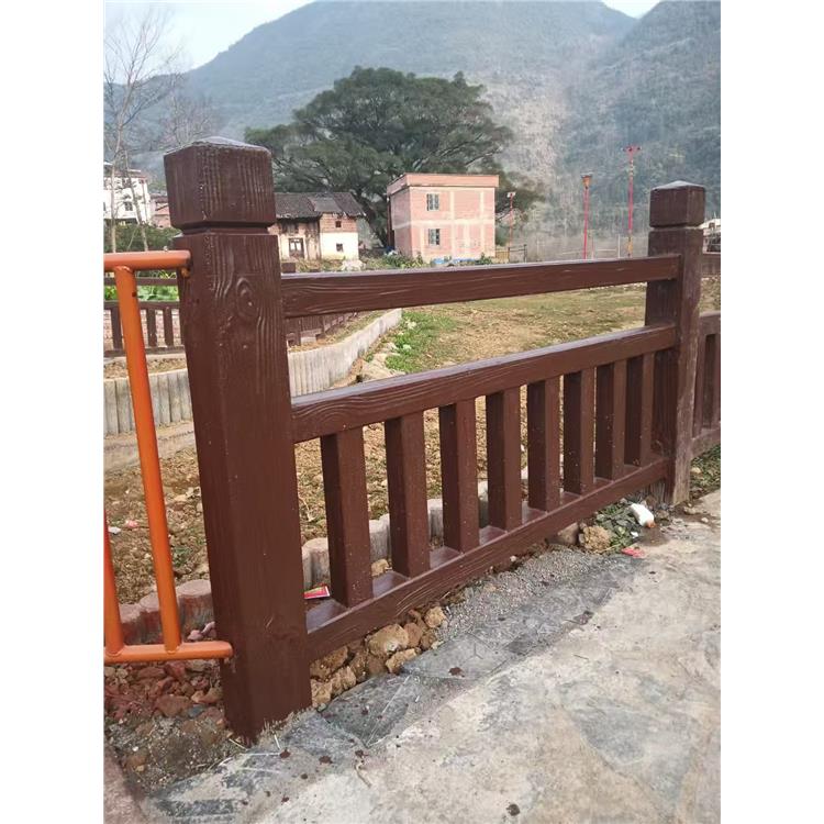 昆明仿树藤护栏