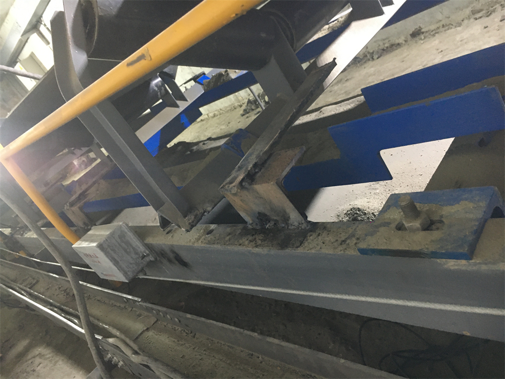 丹东分体式工业皮带秤 维修 多托辊式工业皮带秤