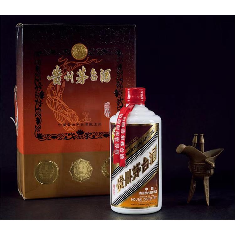 唐山回收贵州大曲汉酱酒多少钱一瓶 回收老班章大益普洱茶