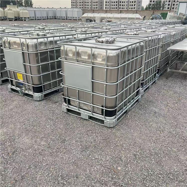 10 立方不锈钢储罐 细节详情